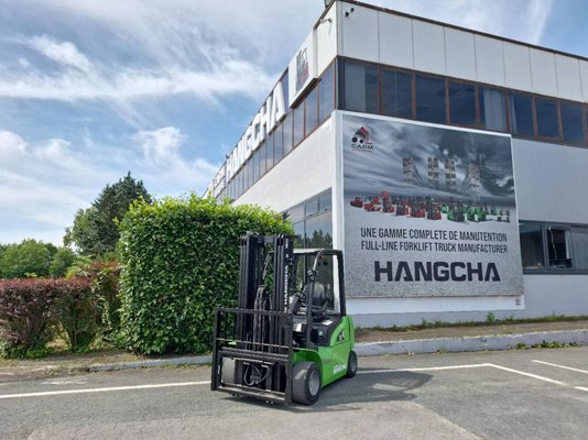 Empilhador de contrapeso 4 rodas Hangcha XC35i - 1