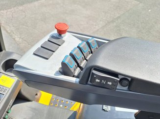 Carreta elevadora elétrica Hangcha XE40Ci (CPD40-XEXY2-SI)