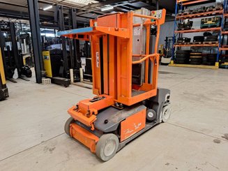 Plataforma com mastro vertical JLG TOUCAN DUO