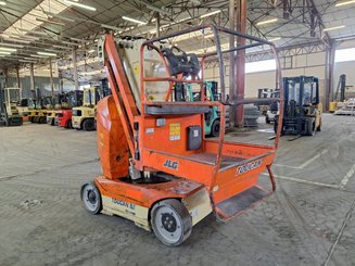 Plataforma com mastro vertical JLG TOUCAN 8E