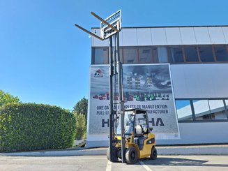 Empilhador de contrapeso 4 rodas Caterpillar GP25NT