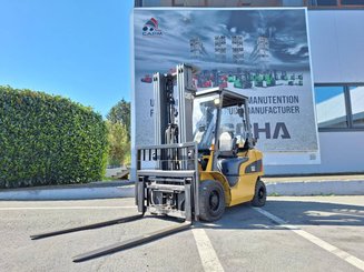 Empilhador de contrapeso 4 rodas Caterpillar GP25NT