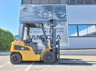 Empilhador de contrapeso 4 rodas Caterpillar GP25NT