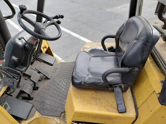 Empilhador de contrapeso 4 rodas Caterpillar GC55K