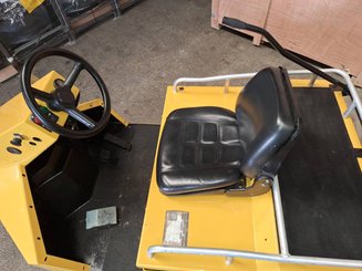 Trator de reboque Charlatte TE206