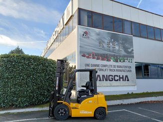 Empilhador de contrapeso 4 rodas Hangcha XE25i ( CPD25-XEY2HA-SI )