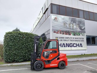 Empilhador de contrapeso 4 rodas Hangcha XF35D-2 (CPCD35-X2H7F1)