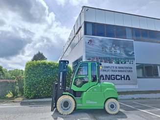 Empilhador de contrapeso 4 rodas Hangcha XC70i (CPD70-XCY2-SI)