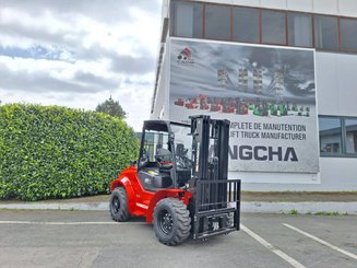 Carreta elevadora todo terreno Hangcha TT25-4
