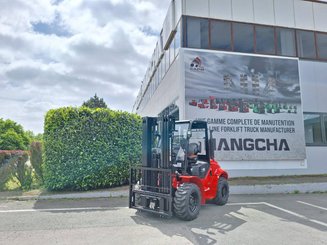 Carreta elevadora todo terreno Hangcha TT25-4