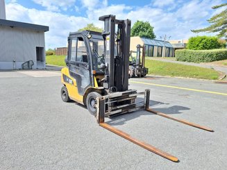 Empilhador de contrapeso 4 rodas Caterpillar GP25NTD