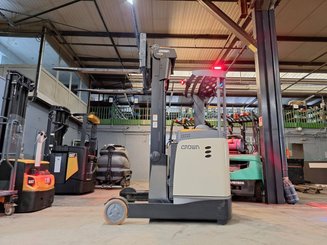 Empilhador retráctil Crown ESR5260-2,0 - 7