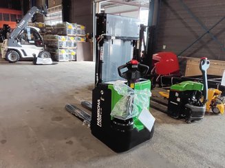 Stacker com condutor a pé Hangcha CDD16-XT1-SI