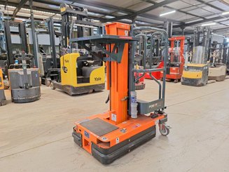 Plataforma com mastro vertical JLG POWER PICKER