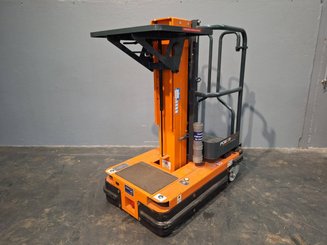 Plataforma com mastro vertical JLG POWER PICKER