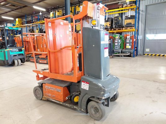 Plataforma com mastro vertical JLG TOUCAN DUO - 1
