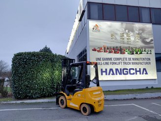 Empilhador de contrapeso 4 rodas Hangcha XE20Ci