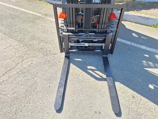 Empilhador de contrapeso 4 rodas Hangcha XF25D-2