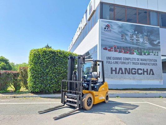 Empilhador de contrapeso 4 rodas Hangcha XE25i - 1