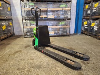 Porta-paletes eléctrico com condutor a pé Hangcha CBD15-CI
