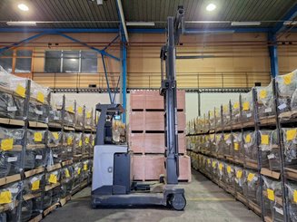Empilhadores Retrácteis Multidirecionais UniCarriers 250DTFVRE635UFW