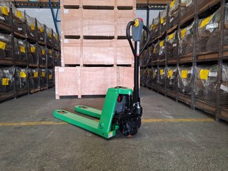 Porta-paletes eléctrico Hangcha CBD15-WS