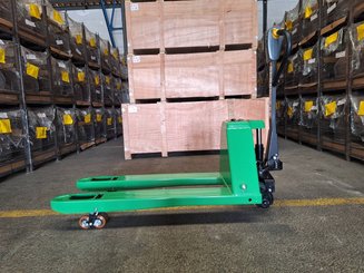 Porta-paletes eléctrico Hangcha CBD15-WS