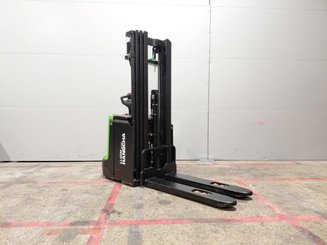 Stacker com condutor a pé Hangcha CDD12-XT1-SiL