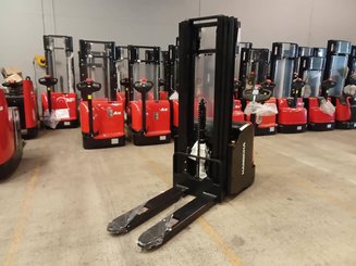 Stacker com condutor a pé Hangcha CDD12-AC2-L