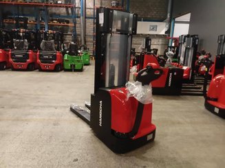 Stacker com condutor a pé Hangcha CDD12-AC2-L