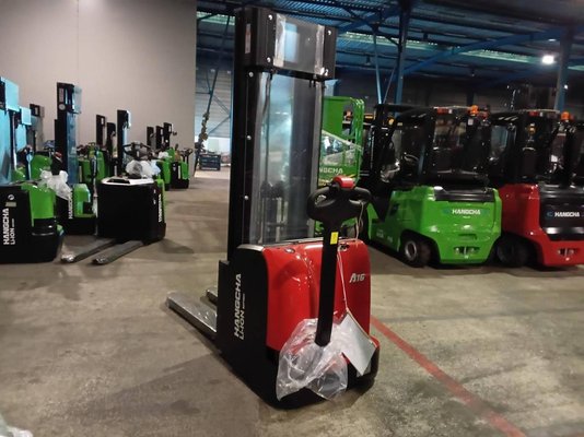 Stacker com condutor a pé Hangcha CDD16-AC2-L  - 1