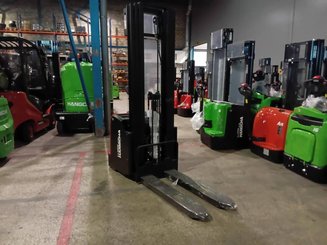 Stacker com condutor a pé Hangcha CDD16-AC2-L  - 1