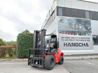 Carreta elevadora todo terreno Hangcha TT35-2 (CPCD35-X2W98E-RT2)