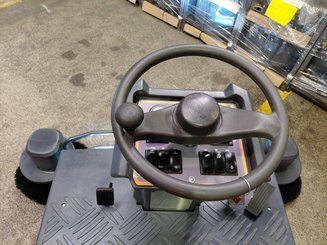 Varredor industrial Hangcha B1900i (JSSD1900-BC6J-I)