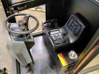 Varredor industrial Hangcha A1900i (JSSD1900-AC6J-CAR-I)
