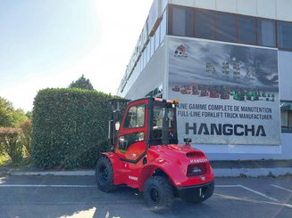 Carreta elevadora todo terreno Hangcha TT35-2 (CPCD35-X2W98E-RT2)