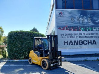 Empilhador de contrapeso 4 rodas Hangcha XE30Hi ( CPD30-XEY2H2-SI )