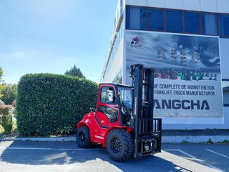 Carreta elevadora todo terreno Hangcha TT35-4 ( CPCD35-XW33C-RT4 )