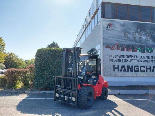 Carreta elevadora todo terreno Hangcha TT35-2 (CPCD35-X2W98E-RT2) - 1