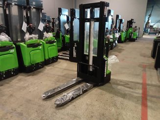 Stacker com condutor a pé Hangcha CDD15-A2MC2-ISZ