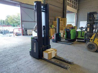 Stacker com condutor a pé Hangcha CDD16-XT1-SI