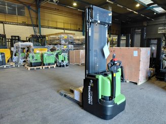 Stacker com condutor a pé Hangcha CDD16-XT1-SI