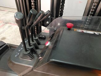 Empilhador retráctil Hangcha CQD12-XC5-SI