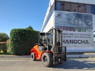 Carreta elevadora todo terreno Hangcha TT30-2 - 2