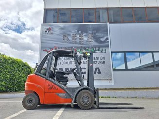 Empilhador de contrapeso 4 rodas Fenwick H30 T - 02 - 5