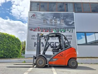 Empilhador de contrapeso 4 rodas Fenwick H30 T - 02 - 2