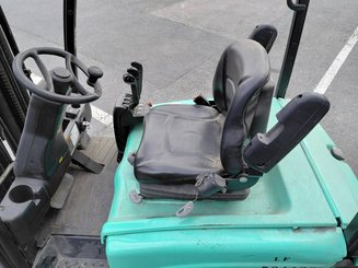 Empilhador de contrapeso 3 rodas Yale ERP16VTLWB - 7