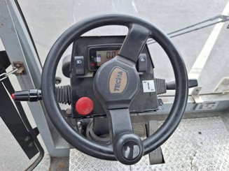 Trator agrícola Tecna VTA10