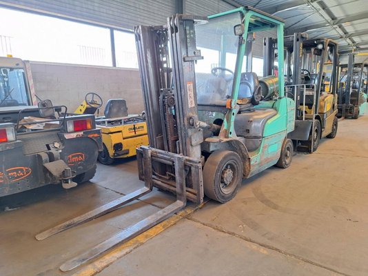 Empilhador de contrapeso 4 rodas Mitsubishi FG25N - 1