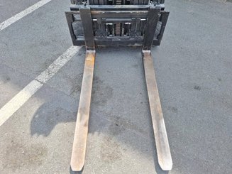 Empilhador de contrapeso 3 rodas Hyster  J16XNTLWB